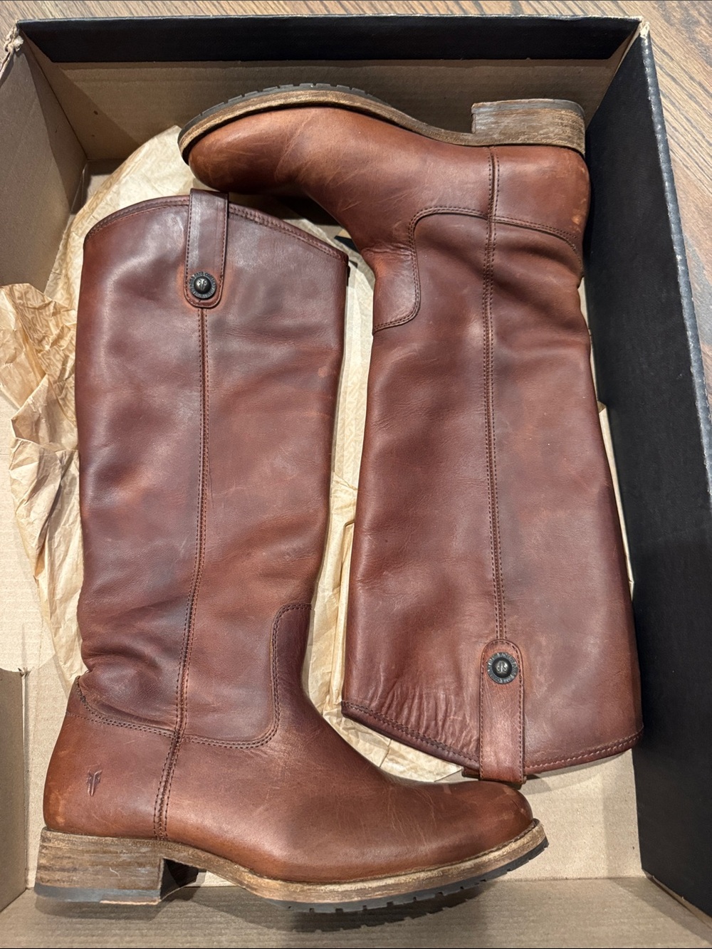 Frye Melissa button Tall boot. Cognac Brown Leather Boots size 8